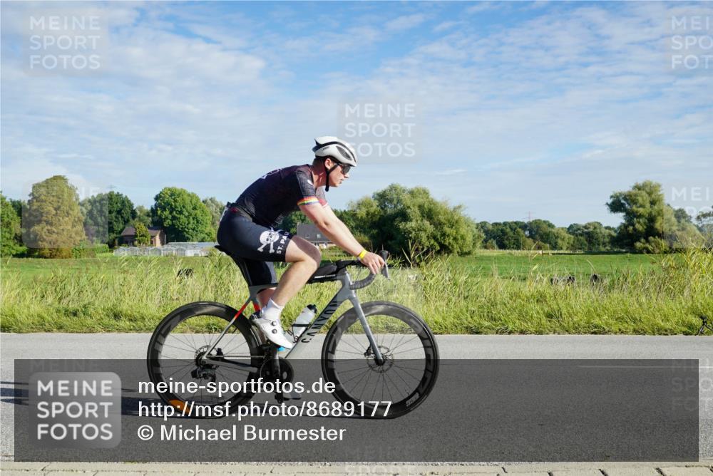 31.08.2025 - Elbe Triathlon Hamburg Michael Burmester http://msf.ph/oto/8689177 31.08.2025 09:17:58 Radfahren 184, 244, 382, 476 meine-sportfotos.de