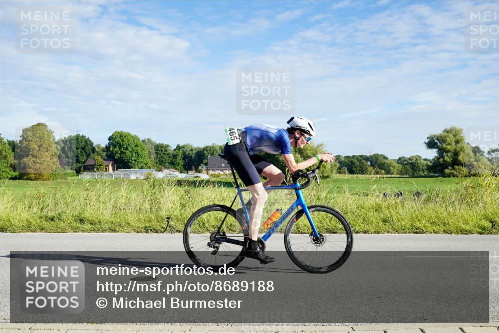 31.08.2025 - Elbe Triathlon Hamburg Michael Burmester http://msf.ph/oto/8689188 31.08.2025 09:18:19 Radfahren 343, 352, 463, 465 meine-sportfotos.de