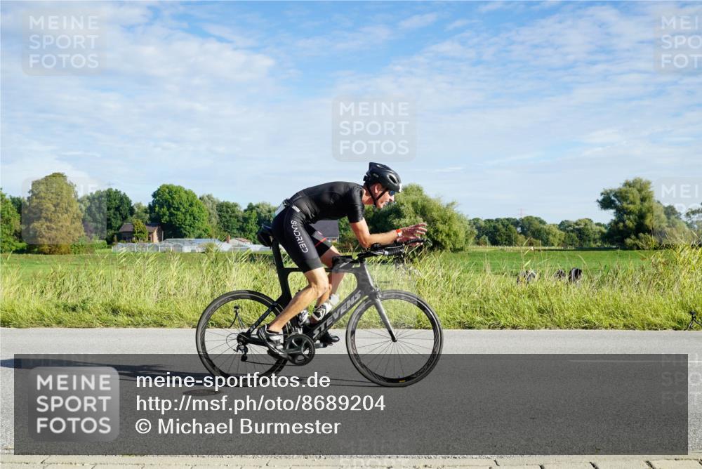 31.08.2025 - Elbe Triathlon Hamburg Michael Burmester http://msf.ph/oto/8689204 31.08.2025 09:18:48 Radfahren 369, 447, 531, 633 meine-sportfotos.de
