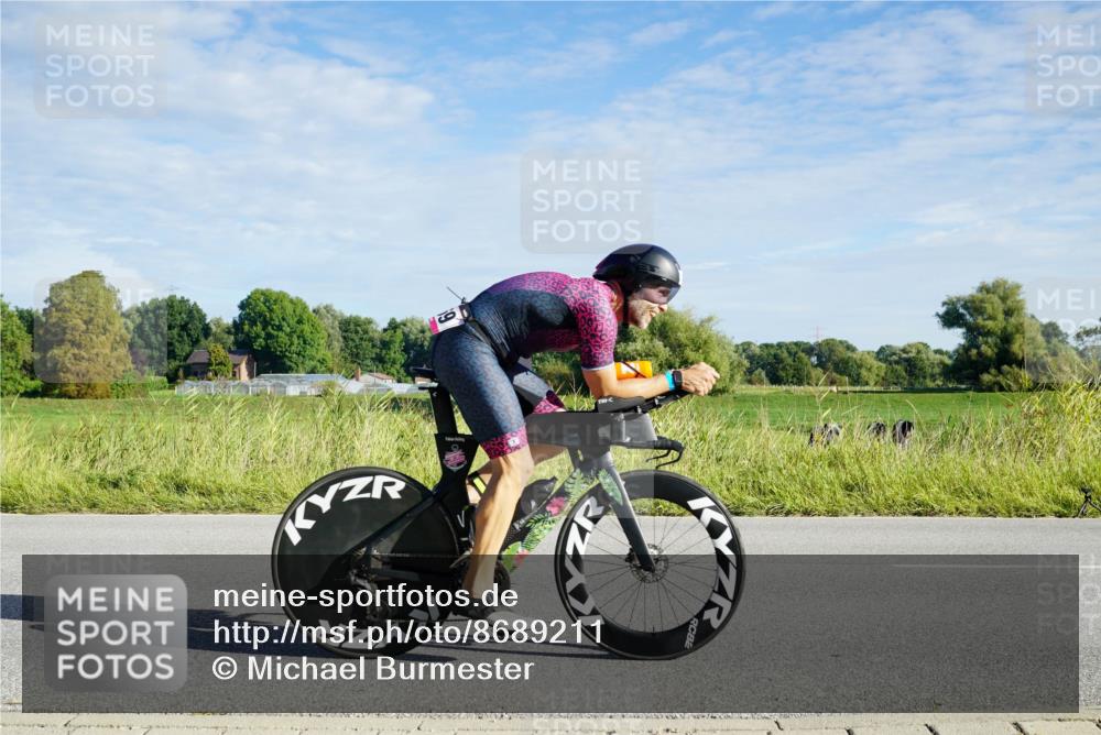 31.08.2025 - Elbe Triathlon Hamburg Michael Burmester http://msf.ph/oto/8689211 31.08.2025 09:18:53 Radfahren 219, 369, 447 meine-sportfotos.de