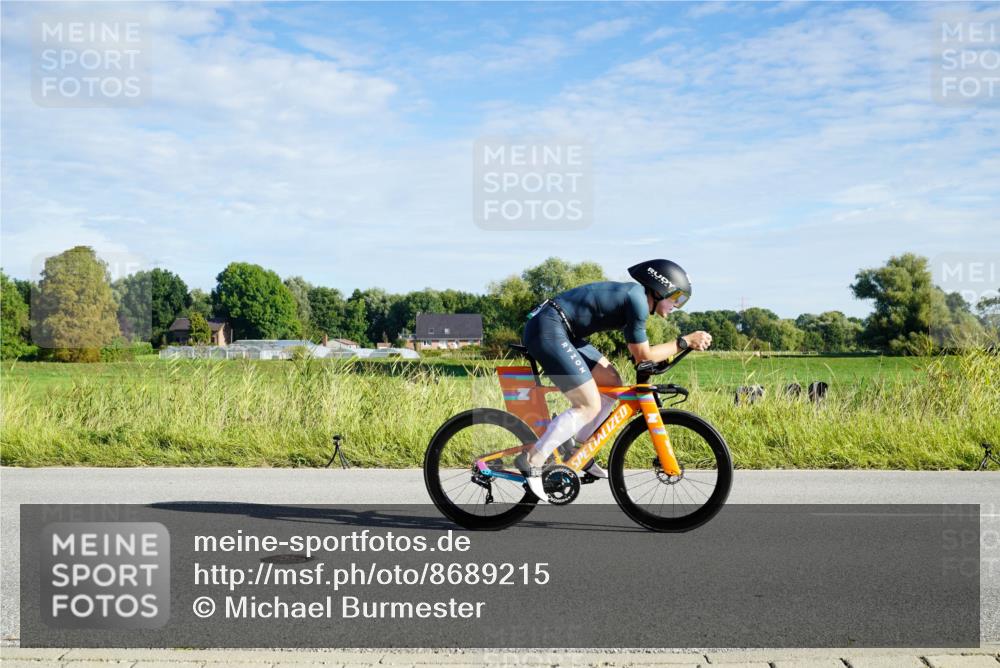 31.08.2025 - Elbe Triathlon Hamburg Michael Burmester http://msf.ph/oto/8689215 31.08.2025 09:19:01 Radfahren 214, 219, 410, 483, 505 meine-sportfotos.de