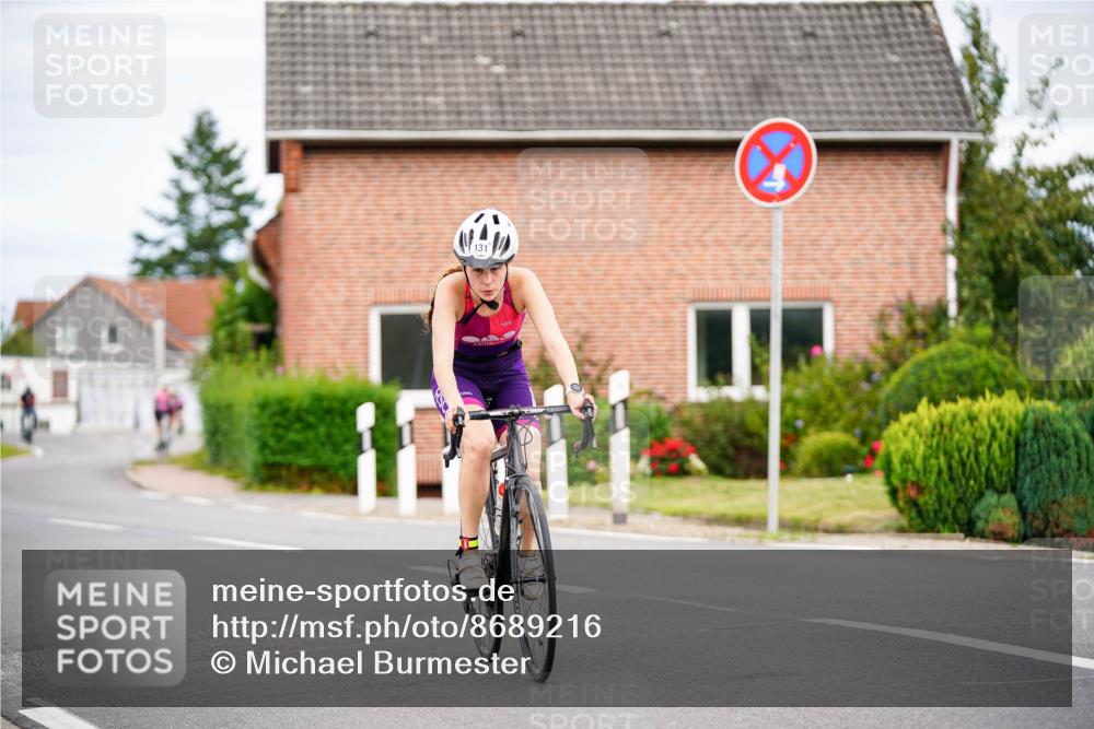 31.08.2025 - Elbe Triathlon Hamburg Michael Burmester http://msf.ph/oto/8689216 31.08.2025 16:12:46 Radfahren  meine-sportfotos.de