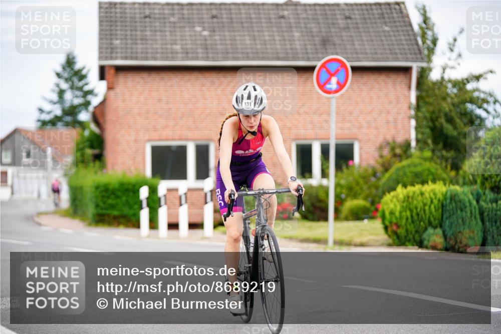 31.08.2025 - Elbe Triathlon Hamburg Michael Burmester http://msf.ph/oto/8689219 31.08.2025 16:12:46 Radfahren  meine-sportfotos.de