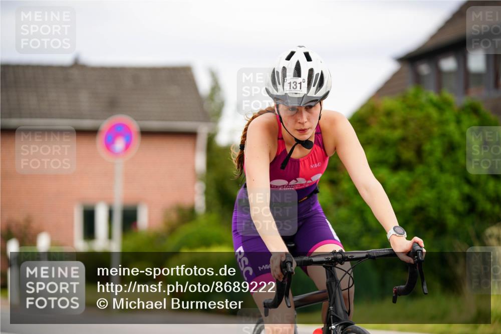 31.08.2025 - Elbe Triathlon Hamburg Michael Burmester http://msf.ph/oto/8689222 31.08.2025 16:12:47 Radfahren  meine-sportfotos.de