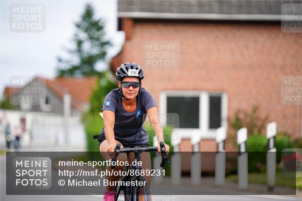 31.08.2025 - Elbe Triathlon Hamburg Michael Burmester http://msf.ph/oto/8689231 31.08.2025 16:12:53 Radfahren  meine-sportfotos.de