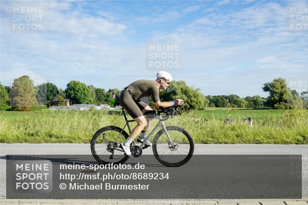 31.08.2025 - Elbe Triathlon Hamburg Michael Burmester http://msf.ph/oto/8689234 31.08.2025 09:19:34 Radfahren 222, 319, 526, 636 meine-sportfotos.de