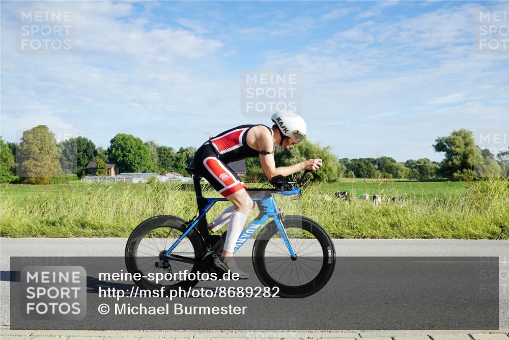 31.08.2025 - Elbe Triathlon Hamburg Michael Burmester http://msf.ph/oto/8689282 31.08.2025 09:20:43 Radfahren 228, 242, 289, 422, 561 meine-sportfotos.de