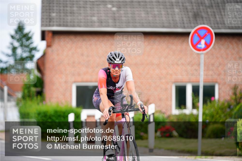 31.08.2025 - Elbe Triathlon Hamburg Michael Burmester http://msf.ph/oto/8689310 31.08.2025 16:15:13 Radfahren  meine-sportfotos.de