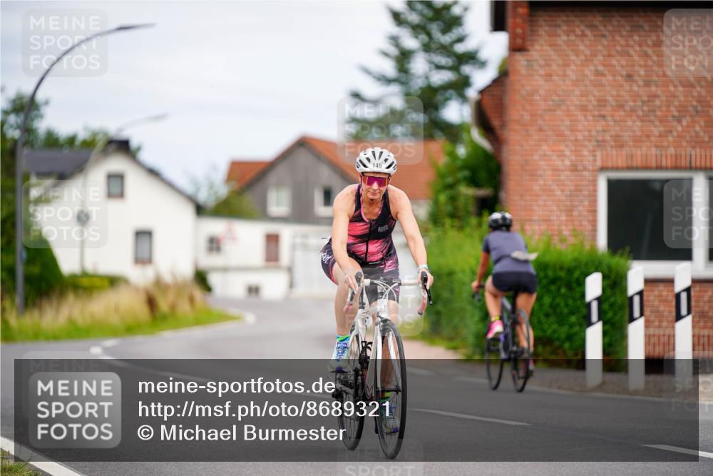 31.08.2025 - Elbe Triathlon Hamburg Michael Burmester http://msf.ph/oto/8689321 31.08.2025 16:15:24 Radfahren  meine-sportfotos.de