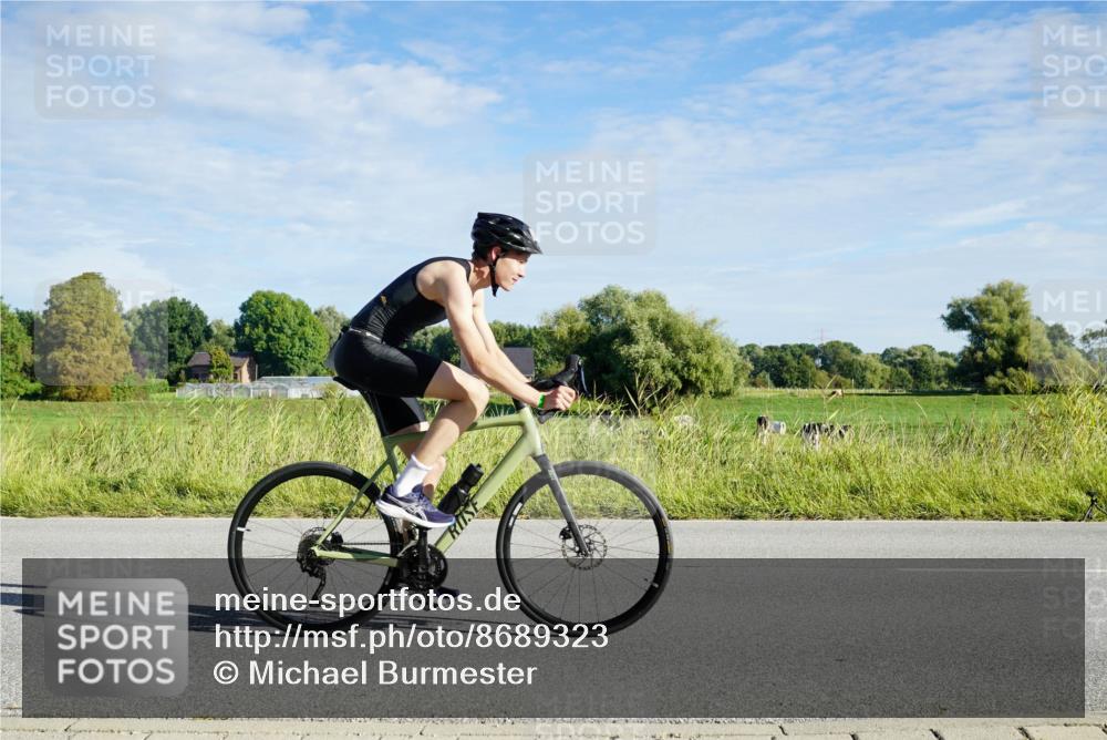 31.08.2025 - Elbe Triathlon Hamburg Michael Burmester http://msf.ph/oto/8689323 31.08.2025 09:21:20 Radfahren 199, 237, 390, 651 meine-sportfotos.de