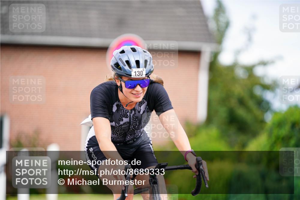 31.08.2025 - Elbe Triathlon Hamburg Michael Burmester http://msf.ph/oto/8689333 31.08.2025 16:15:49 Radfahren  meine-sportfotos.de