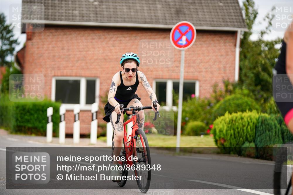 31.08.2025 - Elbe Triathlon Hamburg Michael Burmester http://msf.ph/oto/8689348 31.08.2025 16:16:08 Radfahren  meine-sportfotos.de