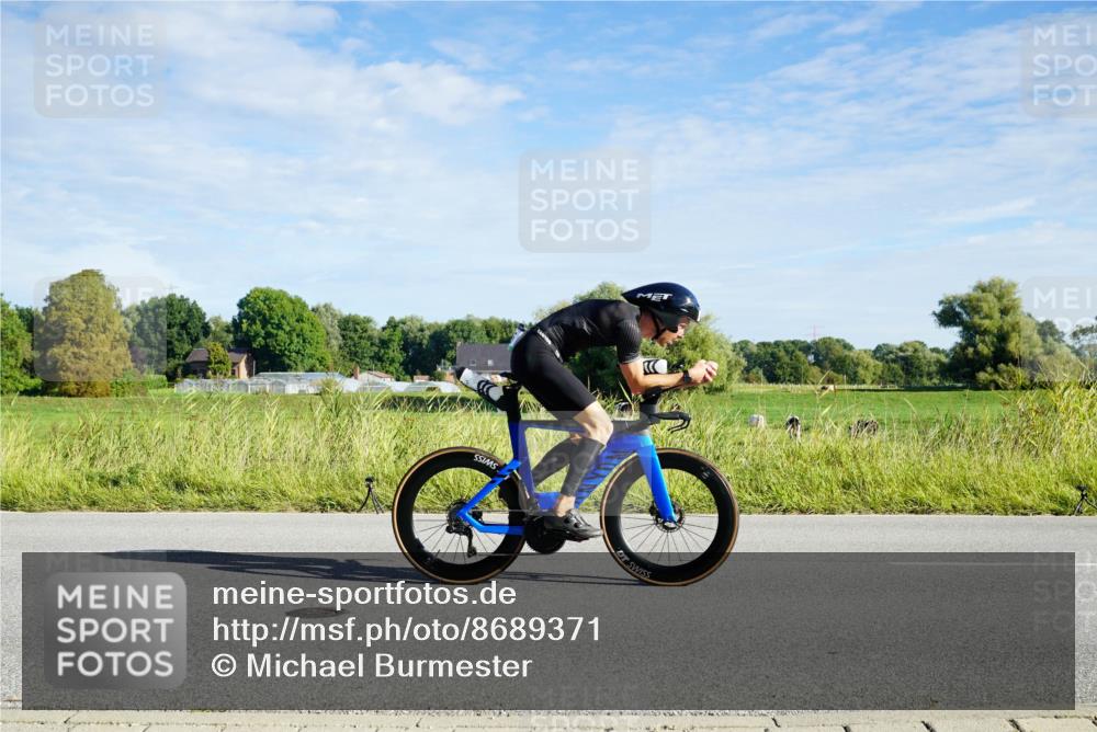 31.08.2025 - Elbe Triathlon Hamburg Michael Burmester http://msf.ph/oto/8689371 31.08.2025 09:22:21 Radfahren 169, 254, 344, 425, 500, 656 meine-sportfotos.de