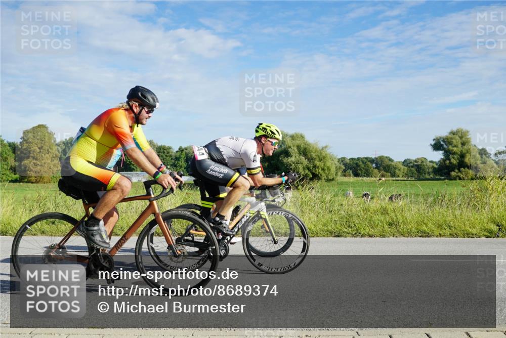 31.08.2025 - Elbe Triathlon Hamburg Michael Burmester http://msf.ph/oto/8689374 31.08.2025 09:22:22 Radfahren 169, 254, 344, 425, 500, 656 meine-sportfotos.de