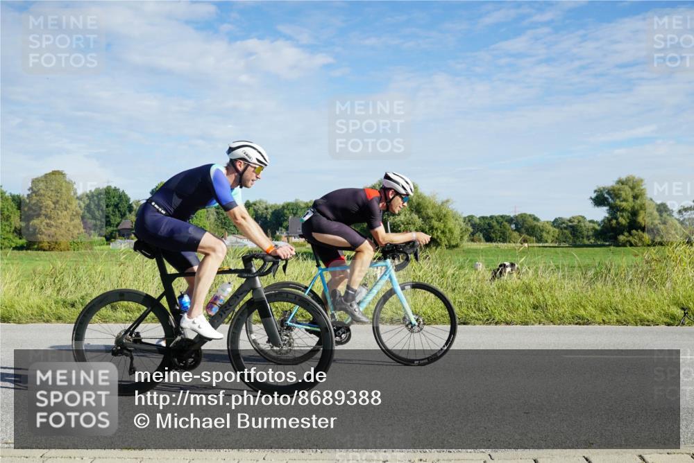 31.08.2025 - Elbe Triathlon Hamburg Michael Burmester http://msf.ph/oto/8689388 31.08.2025 09:22:32 Radfahren 181, 193, 195, 397, 405, 426, 430, 479, 557, 614 meine-sportfotos.de