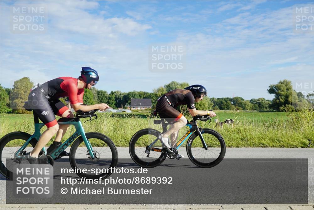 31.08.2025 - Elbe Triathlon Hamburg Michael Burmester http://msf.ph/oto/8689392 31.08.2025 09:22:36 Radfahren 166, 181, 193, 195, 304, 391, 430, 479, 557, 614, 834 meine-sportfotos.de