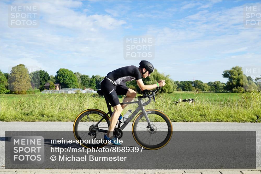 31.08.2025 - Elbe Triathlon Hamburg Michael Burmester http://msf.ph/oto/8689397 31.08.2025 09:22:39 Radfahren 166, 181, 193, 195, 304, 391, 430, 479, 834 meine-sportfotos.de