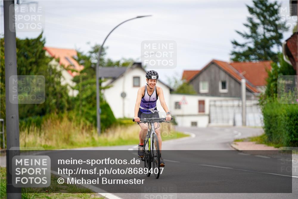 31.08.2025 - Elbe Triathlon Hamburg Michael Burmester http://msf.ph/oto/8689407 31.08.2025 16:19:41 Radfahren  meine-sportfotos.de
