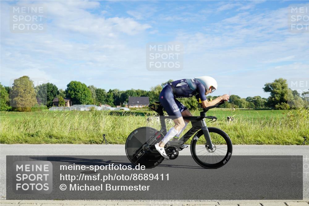 31.08.2025 - Elbe Triathlon Hamburg Michael Burmester http://msf.ph/oto/8689411 31.08.2025 09:22:55 Radfahren 325, 429, 540, 575, 600 meine-sportfotos.de