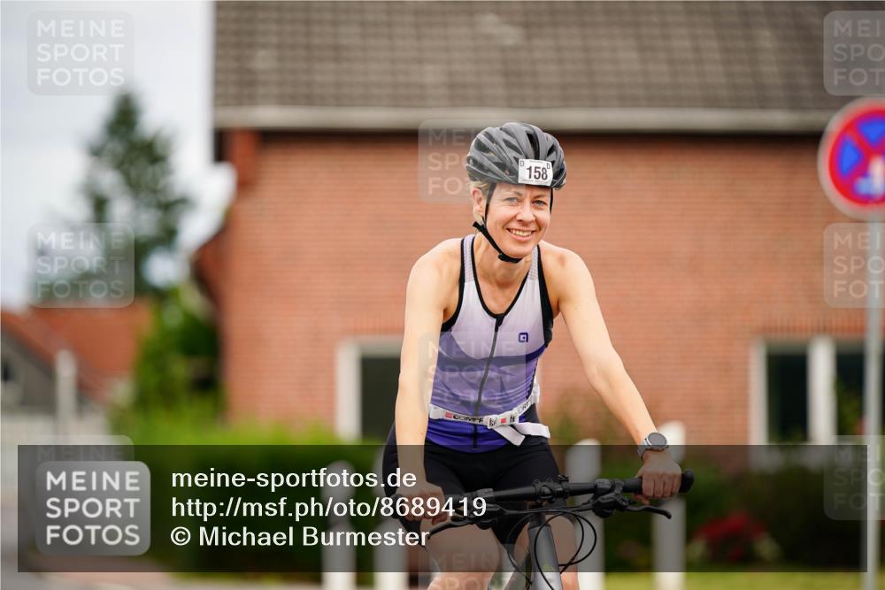 31.08.2025 - Elbe Triathlon Hamburg Michael Burmester http://msf.ph/oto/8689419 31.08.2025 16:19:43 Radfahren  meine-sportfotos.de