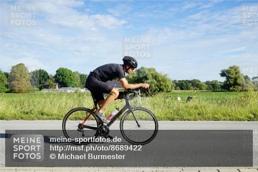 31.08.2025 - Elbe Triathlon Hamburg Michael Burmester http://msf.ph/oto/8689422 31.08.2025 09:23:05 Radfahren 270, 386, 406, 429, 575 meine-sportfotos.de
