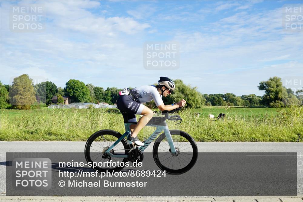 31.08.2025 - Elbe Triathlon Hamburg Michael Burmester http://msf.ph/oto/8689424 31.08.2025 09:23:11 Radfahren 270, 472, 521 meine-sportfotos.de