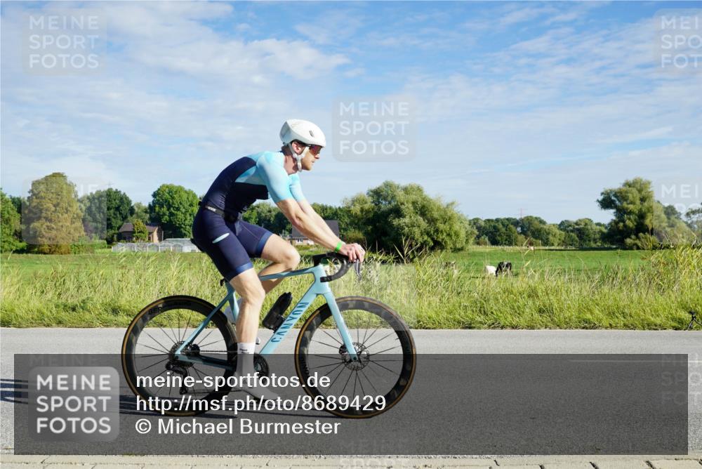 31.08.2025 - Elbe Triathlon Hamburg Michael Burmester http://msf.ph/oto/8689429 31.08.2025 09:23:14 Radfahren 270, 472, 508, 521 meine-sportfotos.de