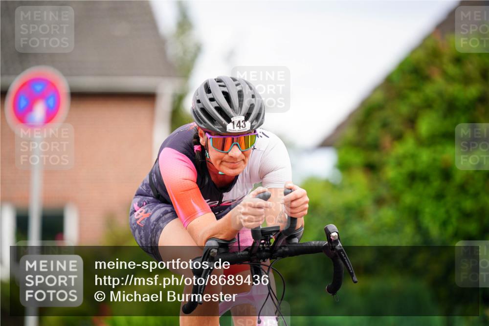 31.08.2025 - Elbe Triathlon Hamburg Michael Burmester http://msf.ph/oto/8689436 31.08.2025 16:20:11 Radfahren  meine-sportfotos.de
