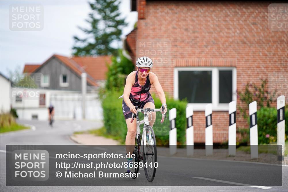 31.08.2025 - Elbe Triathlon Hamburg Michael Burmester http://msf.ph/oto/8689440 31.08.2025 16:20:22 Radfahren  meine-sportfotos.de