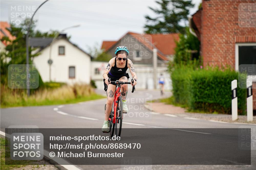 31.08.2025 - Elbe Triathlon Hamburg Michael Burmester http://msf.ph/oto/8689470 31.08.2025 16:20:49 Radfahren  meine-sportfotos.de