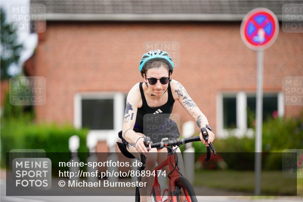 31.08.2025 - Elbe Triathlon Hamburg Michael Burmester http://msf.ph/oto/8689474 31.08.2025 16:20:50 Radfahren  meine-sportfotos.de