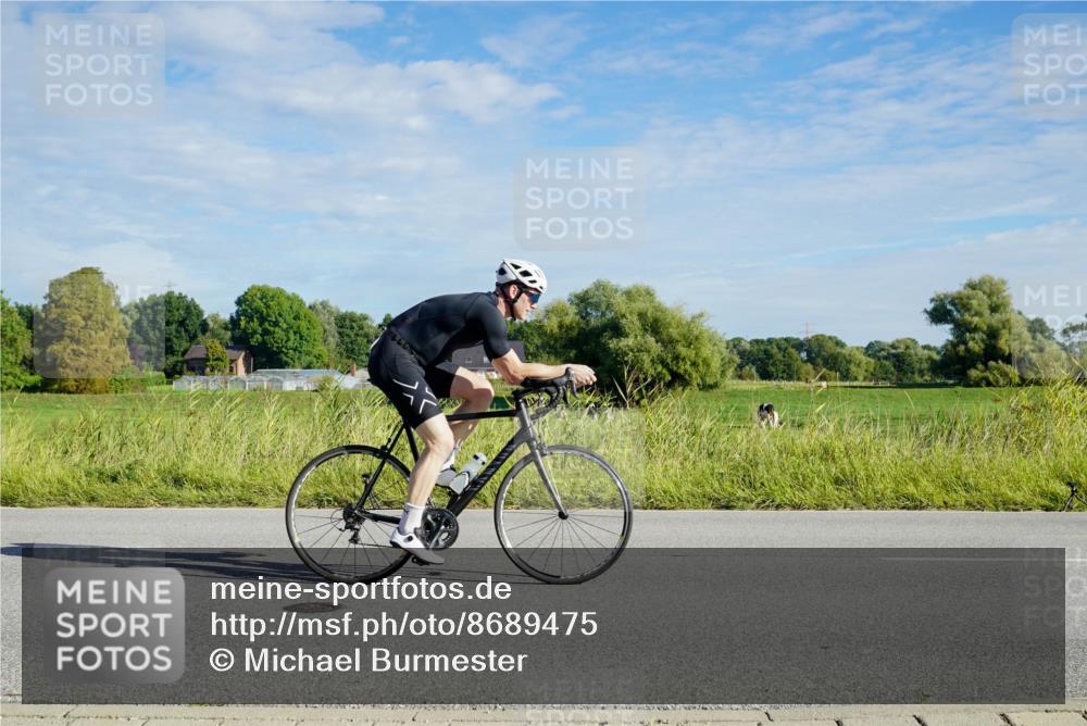 31.08.2025 - Elbe Triathlon Hamburg Michael Burmester http://msf.ph/oto/8689475 31.08.2025 09:23:58 Radfahren 185, 212, 309, 353, 432, 470, 481, 512, 549, 639, 695 meine-sportfotos.de