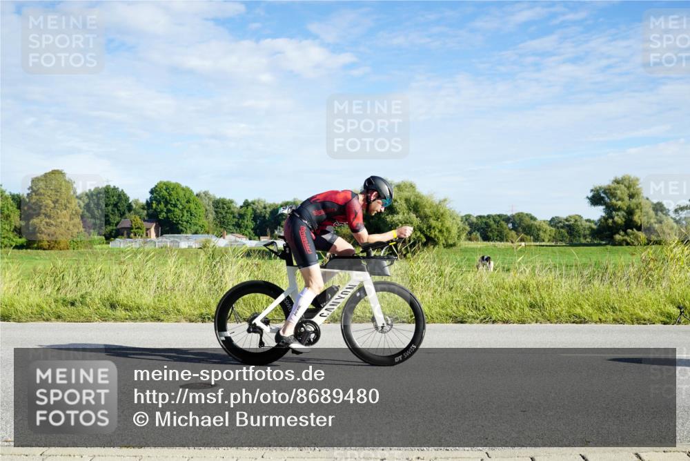 31.08.2025 - Elbe Triathlon Hamburg Michael Burmester http://msf.ph/oto/8689480 31.08.2025 09:24:03 Radfahren 185, 309, 436, 470, 481, 695 meine-sportfotos.de