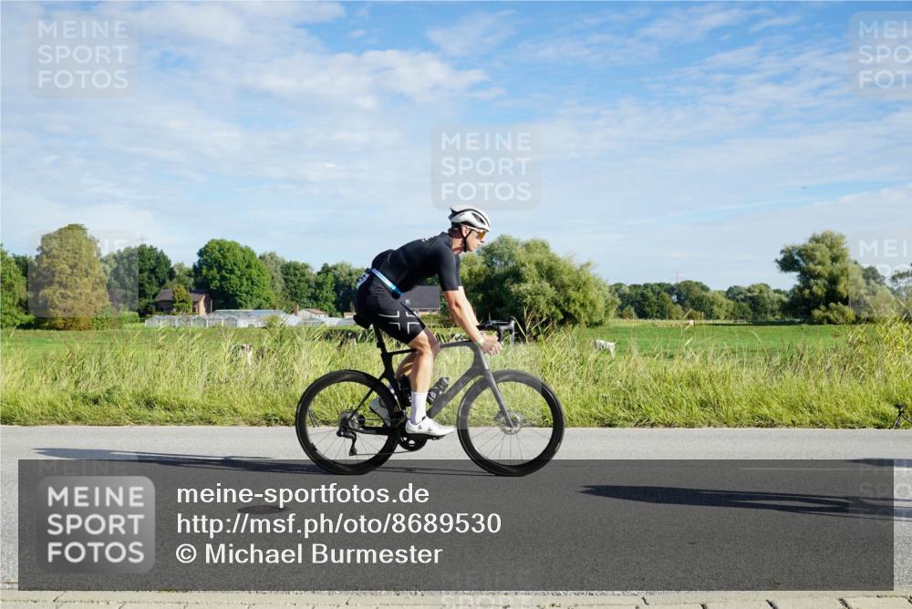 31.08.2025 - Elbe Triathlon Hamburg Michael Burmester http://msf.ph/oto/8689530 31.08.2025 09:24:48 Radfahren 239, 260, 351, 373, 403, 456, 457, 597, 627, 638 meine-sportfotos.de