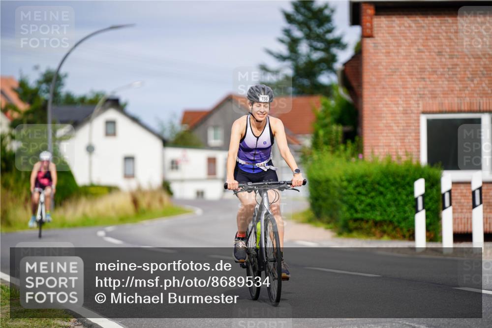 31.08.2025 - Elbe Triathlon Hamburg Michael Burmester http://msf.ph/oto/8689534 31.08.2025 16:25:15 Radfahren  meine-sportfotos.de
