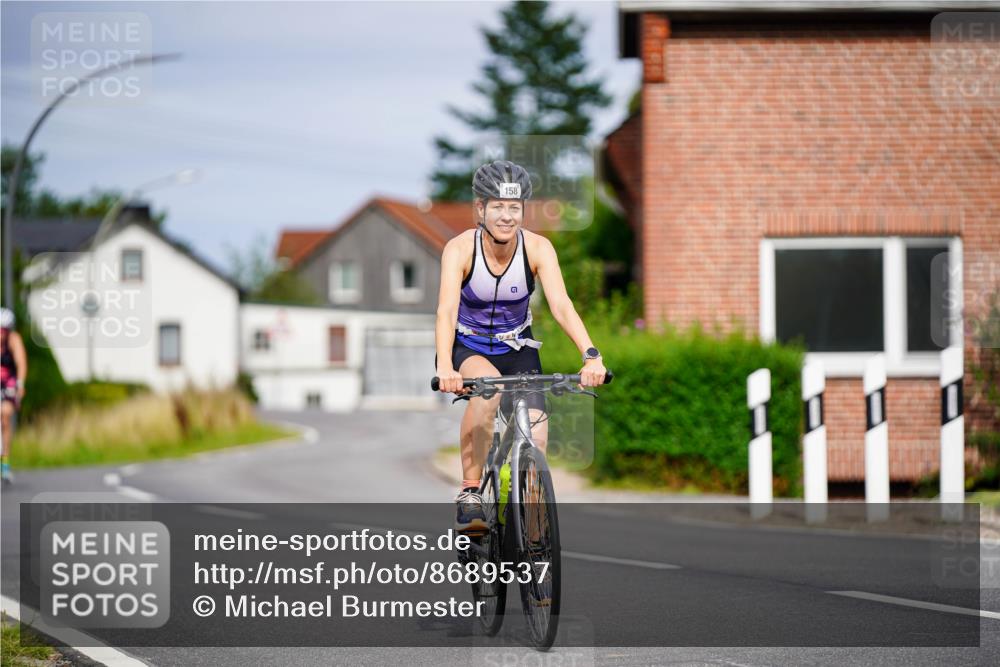 31.08.2025 - Elbe Triathlon Hamburg Michael Burmester http://msf.ph/oto/8689537 31.08.2025 16:25:15 Radfahren  meine-sportfotos.de