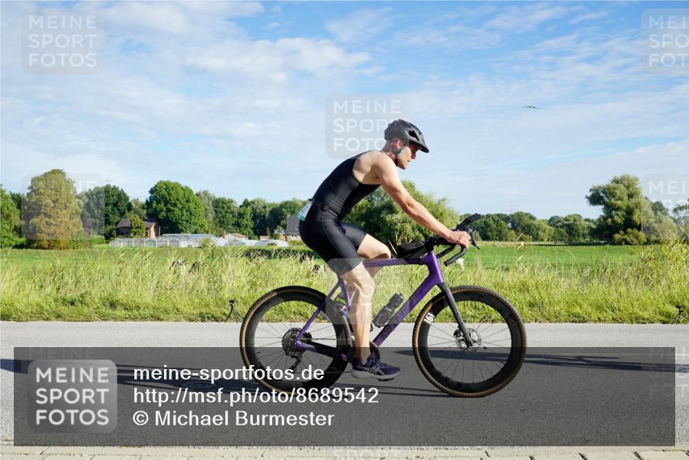 31.08.2025 - Elbe Triathlon Hamburg Michael Burmester http://msf.ph/oto/8689542 31.08.2025 09:24:57 Radfahren 171, 260, 265, 477, 548, 659 meine-sportfotos.de