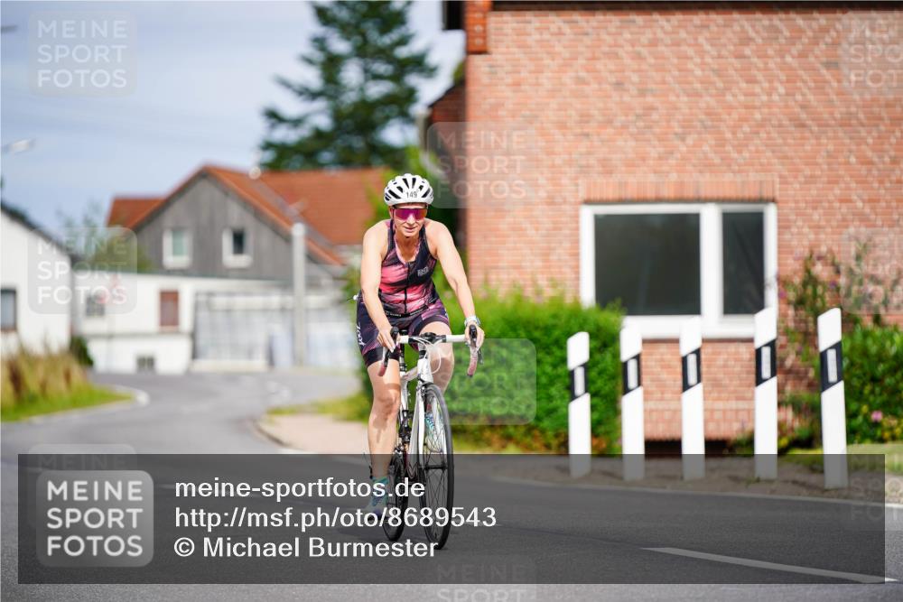 31.08.2025 - Elbe Triathlon Hamburg Michael Burmester http://msf.ph/oto/8689543 31.08.2025 16:25:18 Radfahren  meine-sportfotos.de