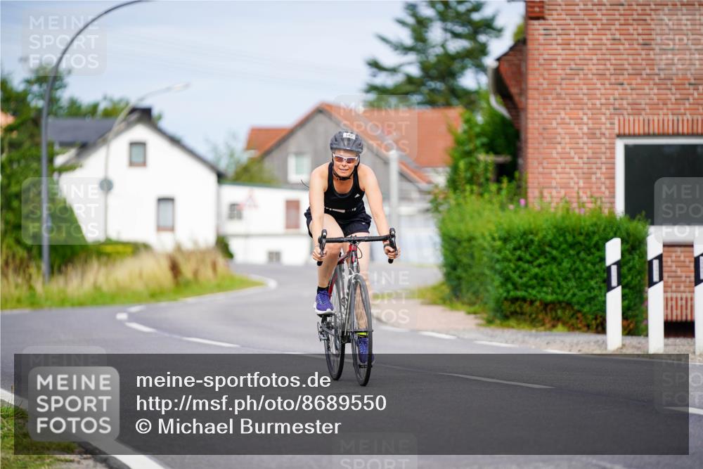 31.08.2025 - Elbe Triathlon Hamburg Michael Burmester http://msf.ph/oto/8689550 31.08.2025 16:26:59 Radfahren  meine-sportfotos.de