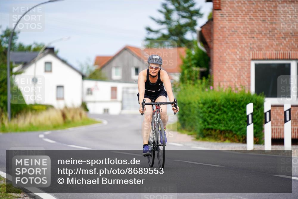 31.08.2025 - Elbe Triathlon Hamburg Michael Burmester http://msf.ph/oto/8689553 31.08.2025 16:26:59 Radfahren  meine-sportfotos.de