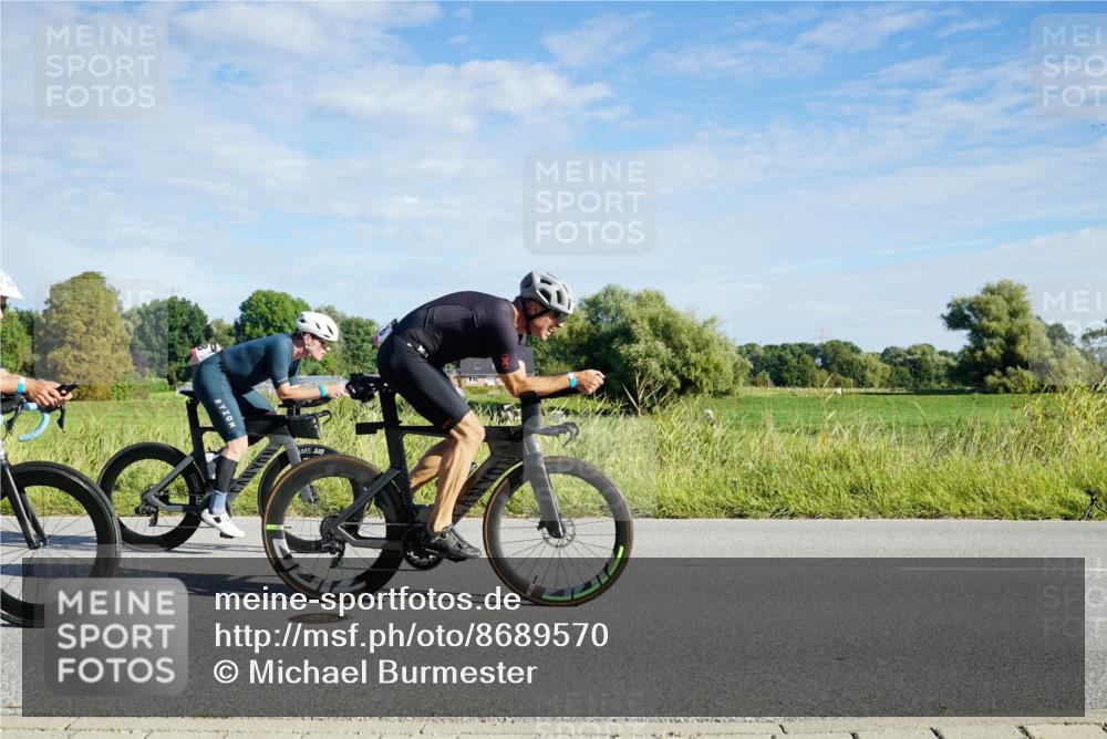 31.08.2025 - Elbe Triathlon Hamburg Michael Burmester http://msf.ph/oto/8689570 31.08.2025 09:25:33 Radfahren 174, 179, 302, 308, 345, 346, 347, 642, 652 meine-sportfotos.de