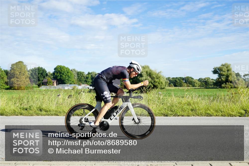 31.08.2025 - Elbe Triathlon Hamburg Michael Burmester http://msf.ph/oto/8689580 31.08.2025 09:25:37 Radfahren 174, 179, 279, 302, 347, 642, 652, 724 meine-sportfotos.de