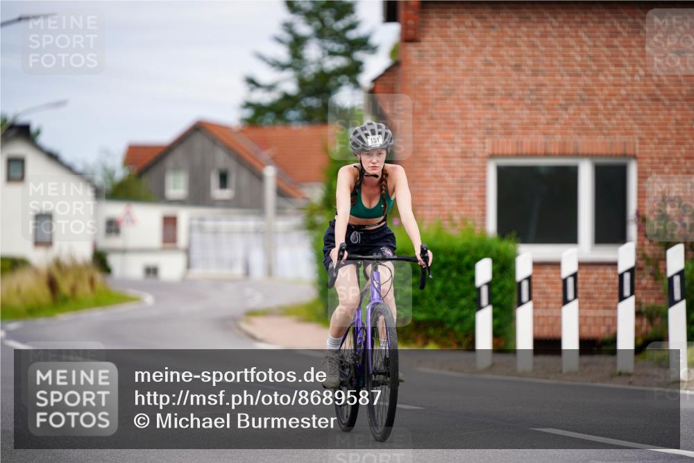 31.08.2025 - Elbe Triathlon Hamburg Michael Burmester http://msf.ph/oto/8689587 31.08.2025 16:30:59 Radfahren  meine-sportfotos.de
