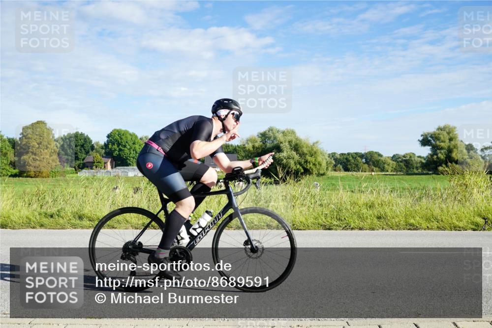 31.08.2025 - Elbe Triathlon Hamburg Michael Burmester http://msf.ph/oto/8689591 31.08.2025 09:25:45 Radfahren 279, 348, 366, 424, 453, 507, 550, 625, 724 meine-sportfotos.de