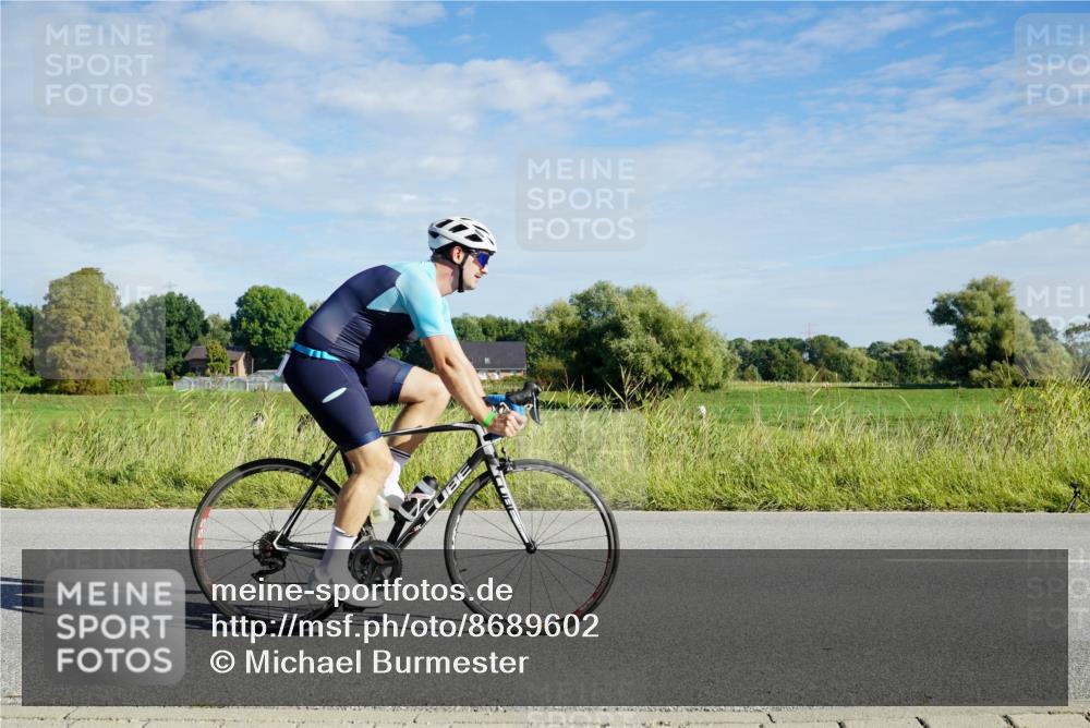 31.08.2025 - Elbe Triathlon Hamburg Michael Burmester http://msf.ph/oto/8689602 31.08.2025 09:25:52 Radfahren 334, 348, 424, 507, 525, 550, 554, 579, 625 meine-sportfotos.de