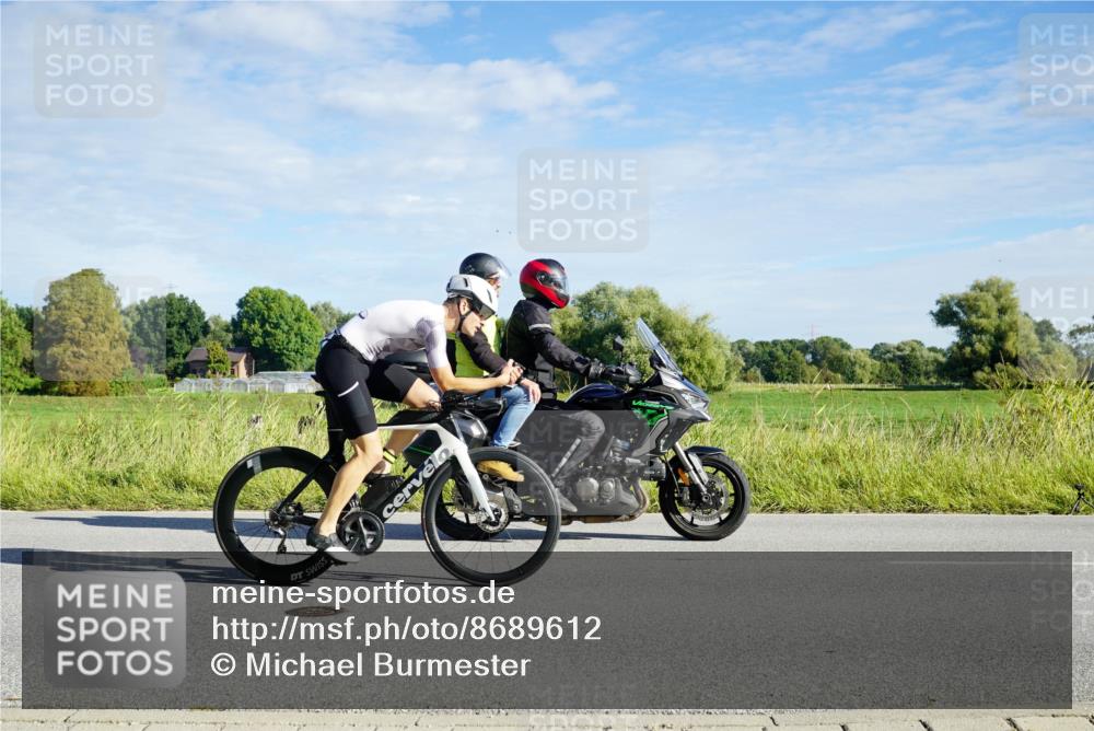 31.08.2025 - Elbe Triathlon Hamburg Michael Burmester http://msf.ph/oto/8689612 31.08.2025 09:26:00 Radfahren 301, 523, 525, 551, 554, 579 meine-sportfotos.de