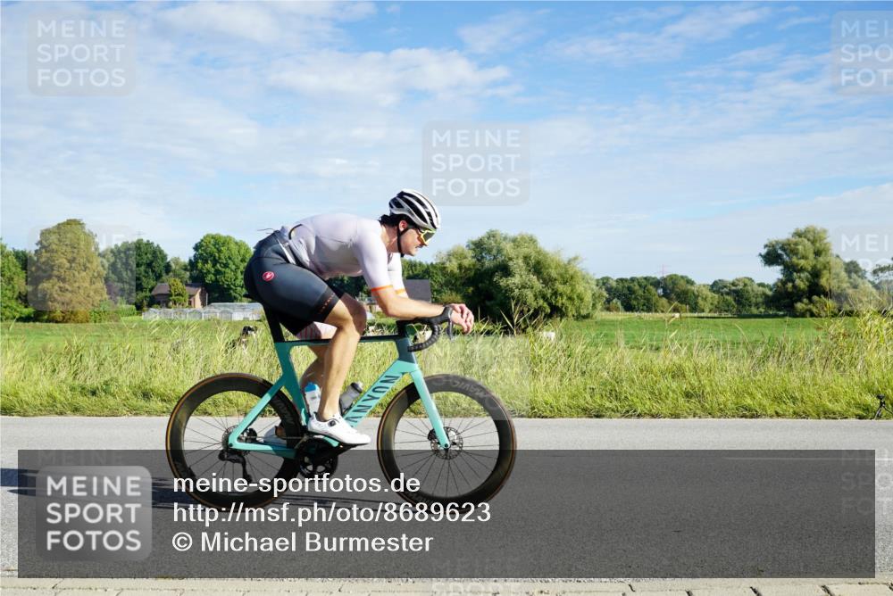 31.08.2025 - Elbe Triathlon Hamburg Michael Burmester http://msf.ph/oto/8689623 31.08.2025 09:26:18 Radfahren 246, 320, 451, 514 meine-sportfotos.de