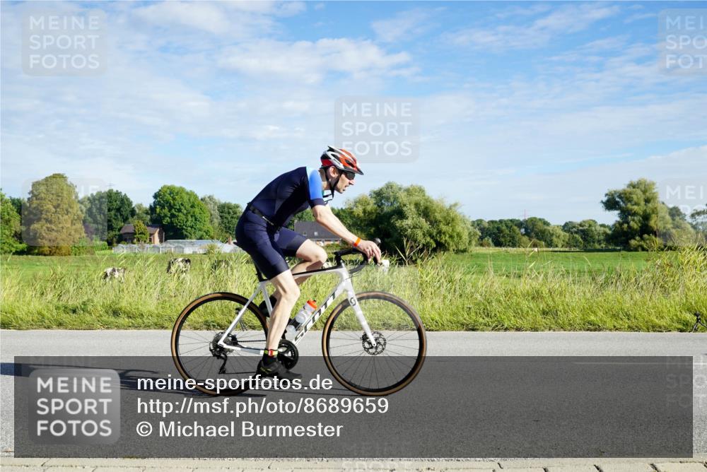31.08.2025 - Elbe Triathlon Hamburg Michael Burmester http://msf.ph/oto/8689659 31.08.2025 09:26:42 Radfahren 183, 221, 261, 312, 596, 608, 615, 622, 631, 643, 716 meine-sportfotos.de