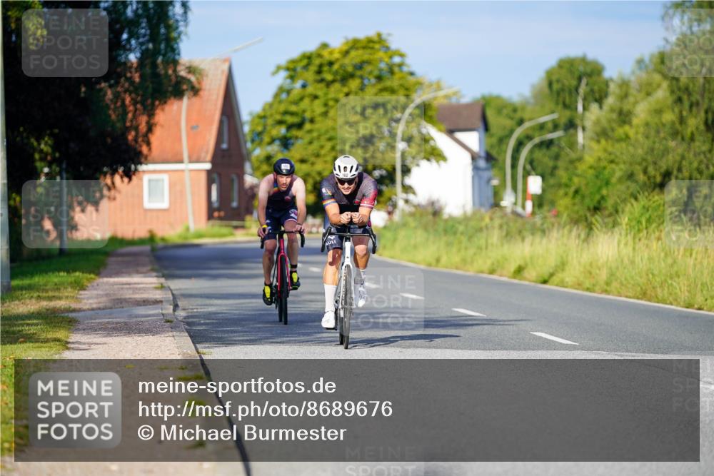 31.08.2025 - Elbe Triathlon Hamburg Michael Burmester http://msf.ph/oto/8689676 31.08.2025 08:41:56 Radfahren 180, 182 meine-sportfotos.de