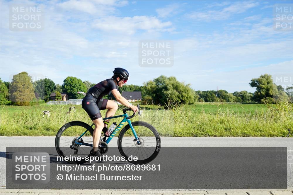 31.08.2025 - Elbe Triathlon Hamburg Michael Burmester http://msf.ph/oto/8689681 31.08.2025 09:26:54 Radfahren 266, 399, 506 meine-sportfotos.de
